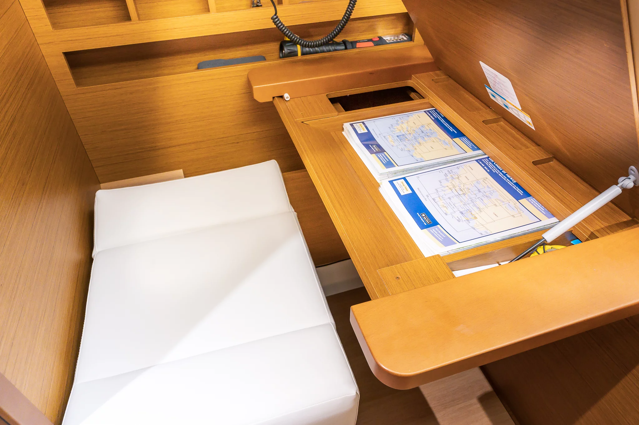 Sun Odyssey 410 (Emotion)  - 26
