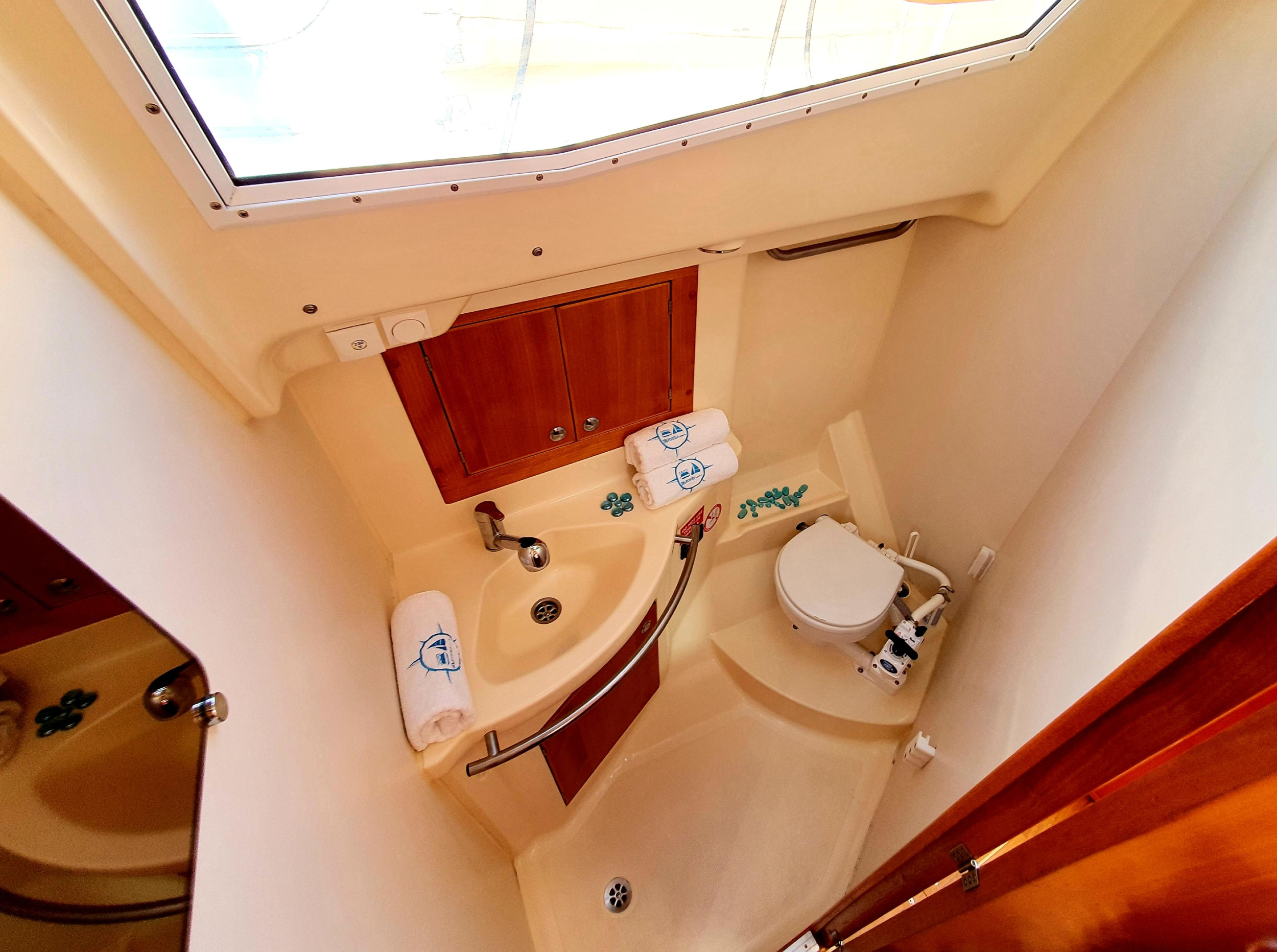 Photo #8 - Elan 344 Impression (Vita I) in Murter - 12129