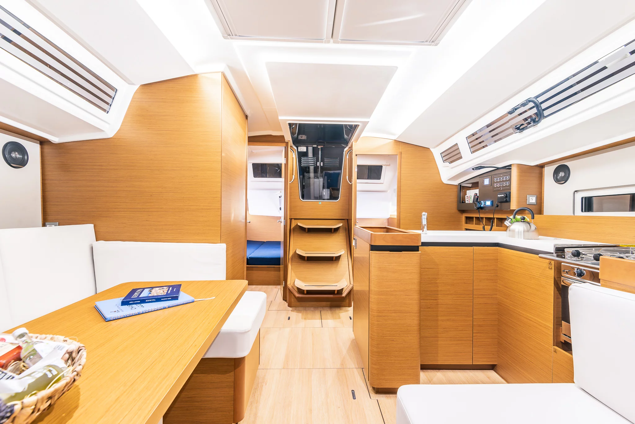 Sun Odyssey 410 (Emotion)  - 13
