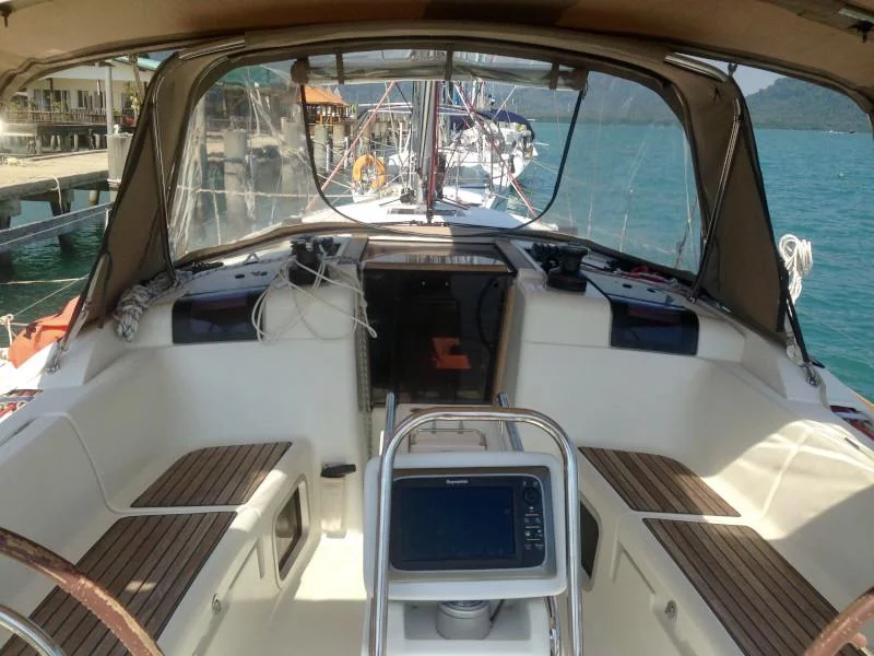 Jeanneau Sun Odyssey 409 (T-Punch)  - 11