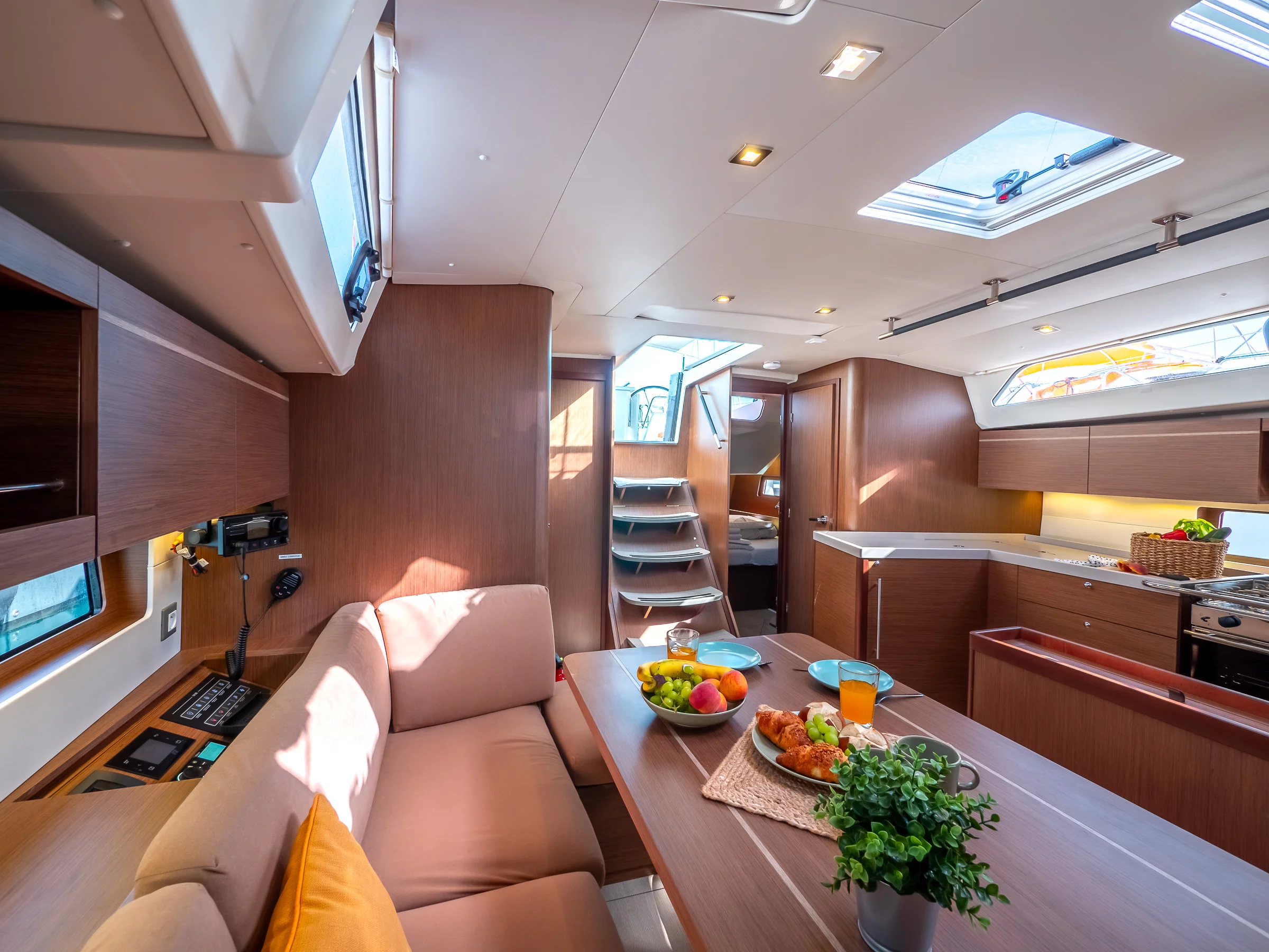 Oceanis 46.1 (AMORINO)  - 16