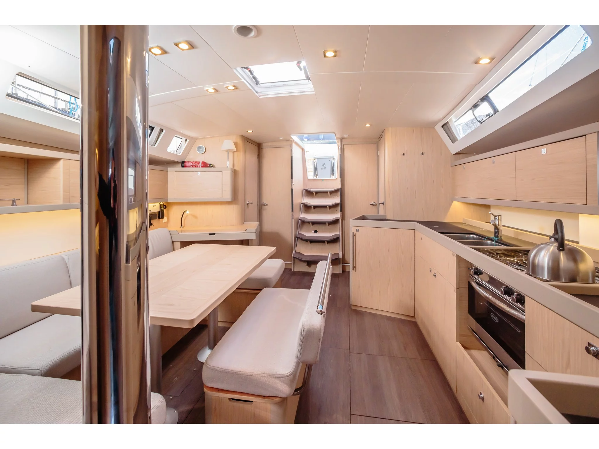Oceanis 45 (Mizzica) Interior image - 3