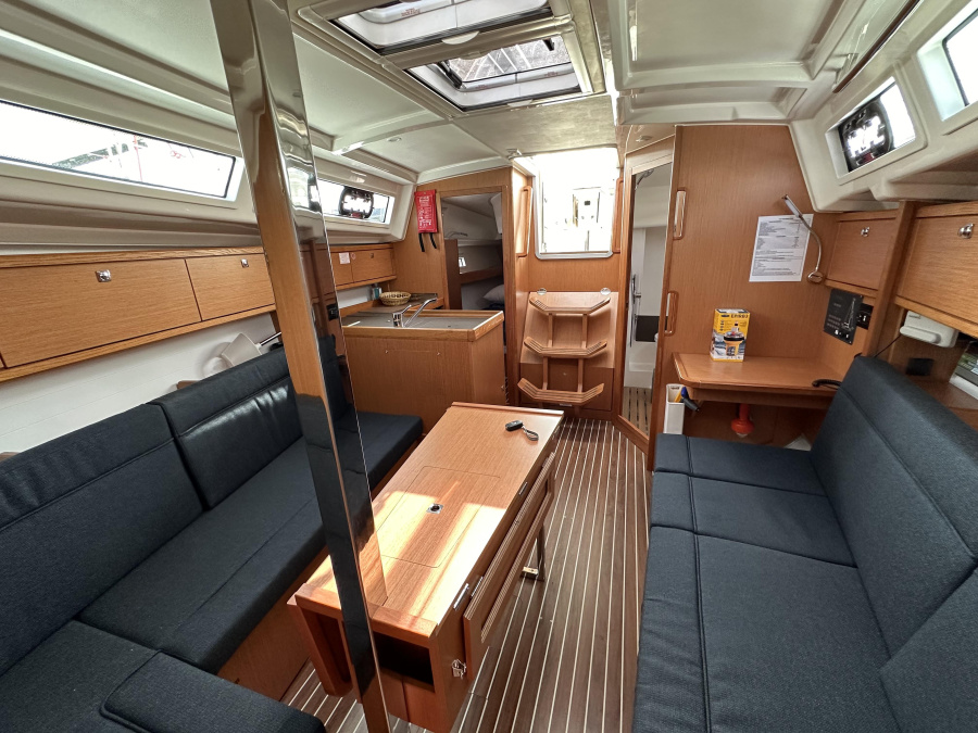 Bavaria Cruiser 34 — photo 4