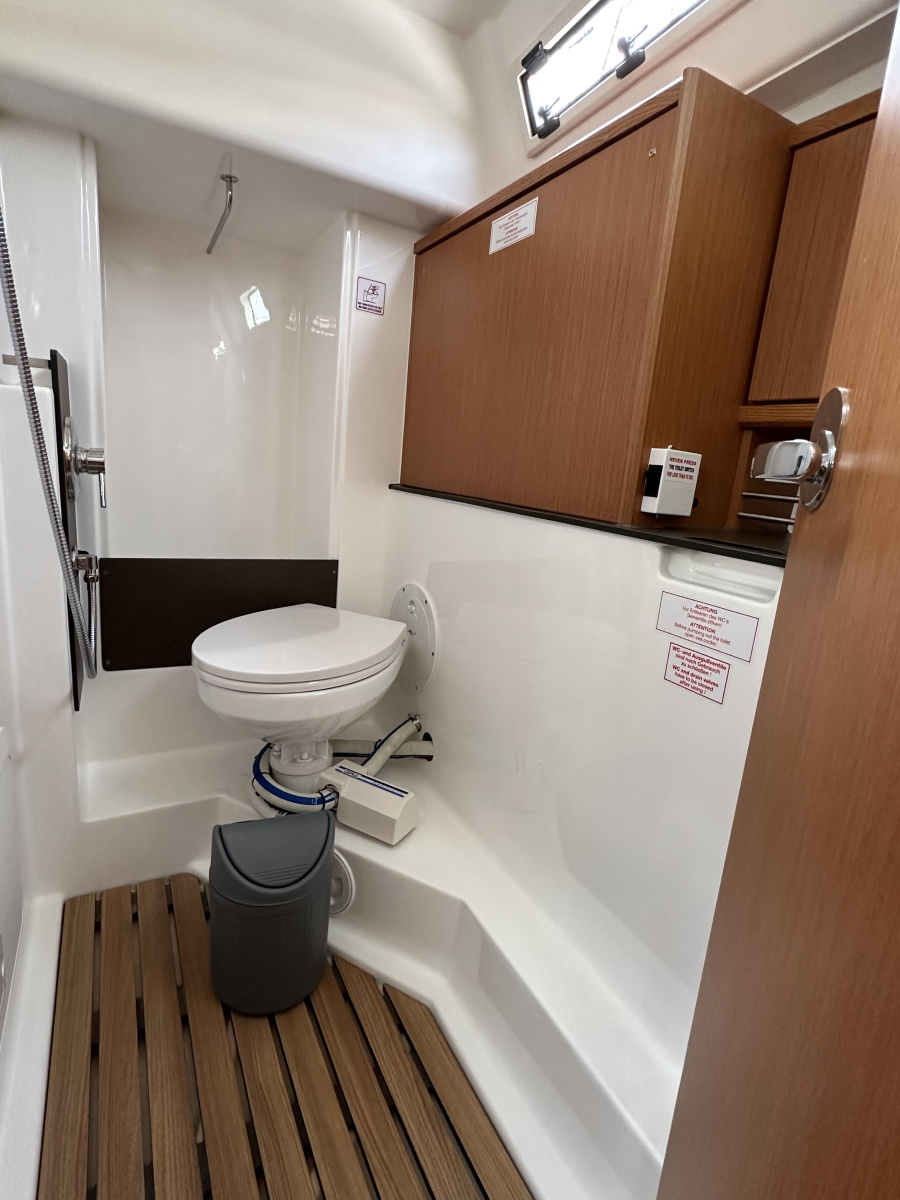Bavaria Cruiser 34 — photo 17