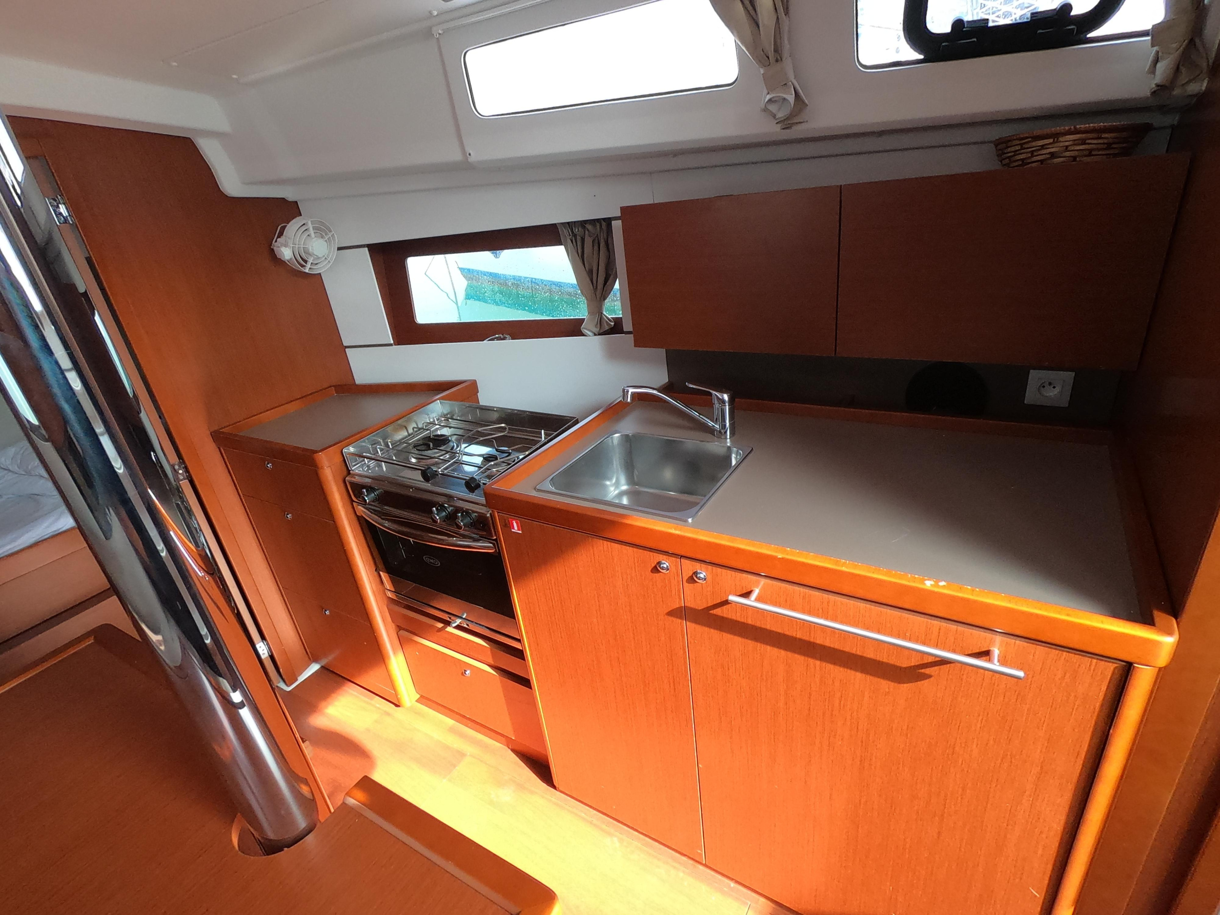 Photo #8 - Oceanis 35.1 (Abeona) in Krk - 8357