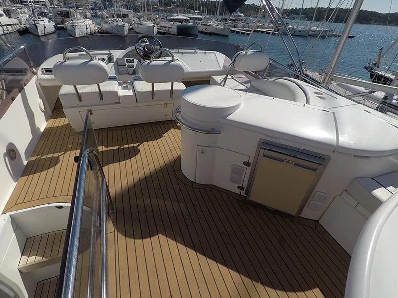 Fairline Phantom 50 (Luna IV)  - 23