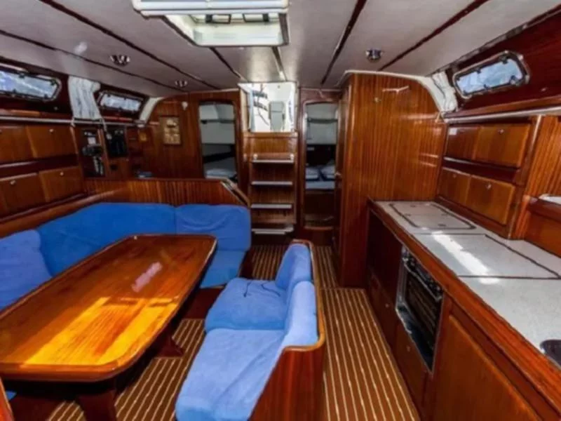 Bavaria 42 Cruiser (POŠIP) Interior image - 5