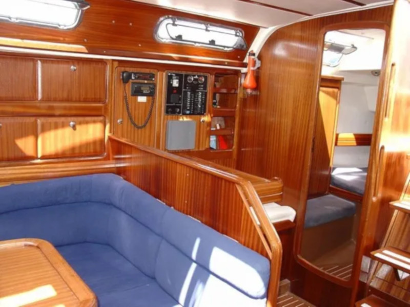 Photo #9 - Bavaria 42 Cruiser (POŠIP) in Trogir - 25580