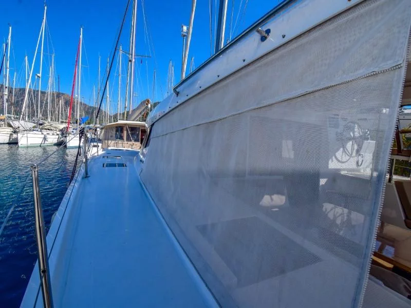 Lucia 40 (Amber)  - 29