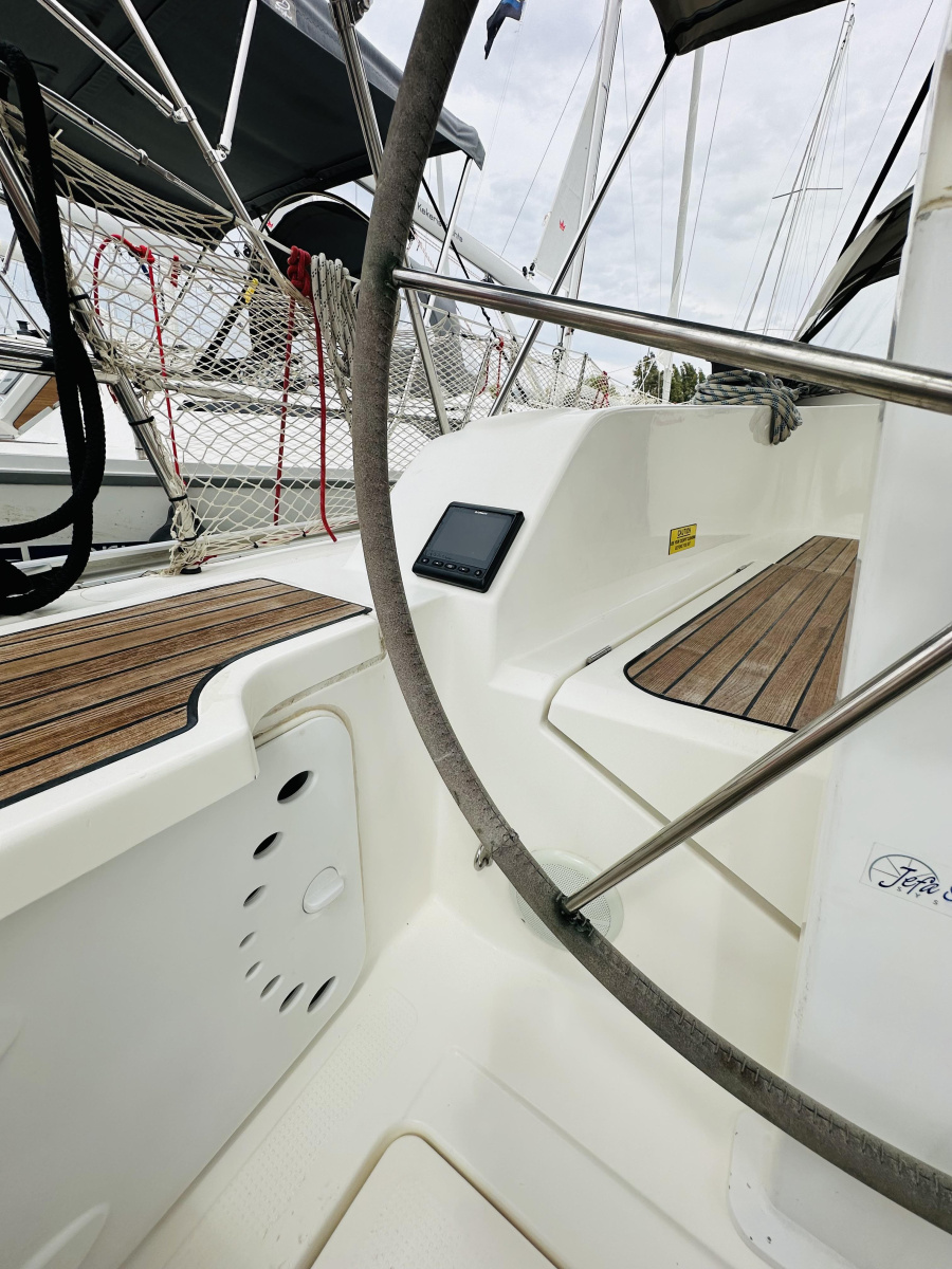 Bavaria Cruiser 41 — photo 9