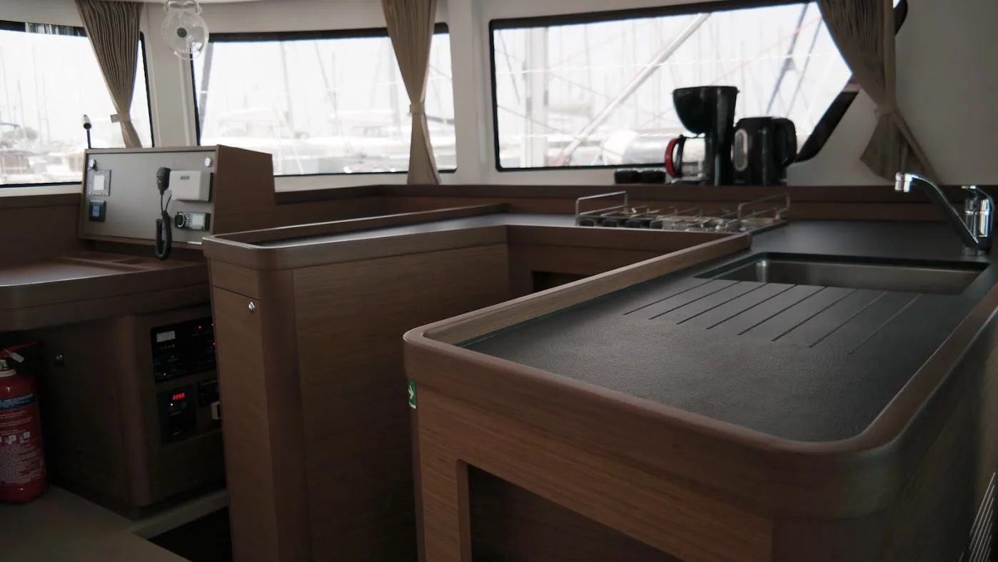 Lagoon 42 (Barchetta III)  - 38
