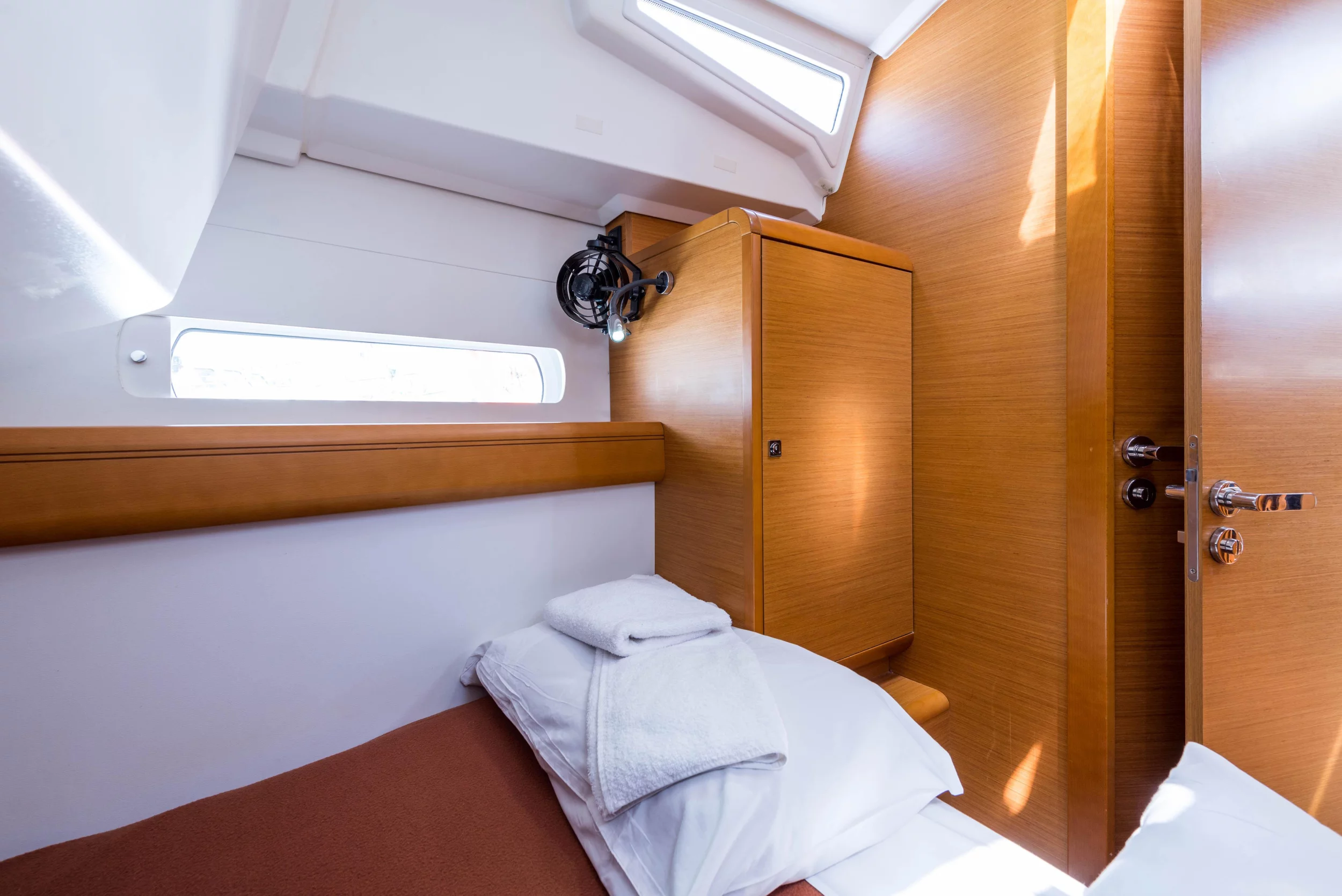 Jeanneau Sun Odyssey 469 (Vega)  - 1