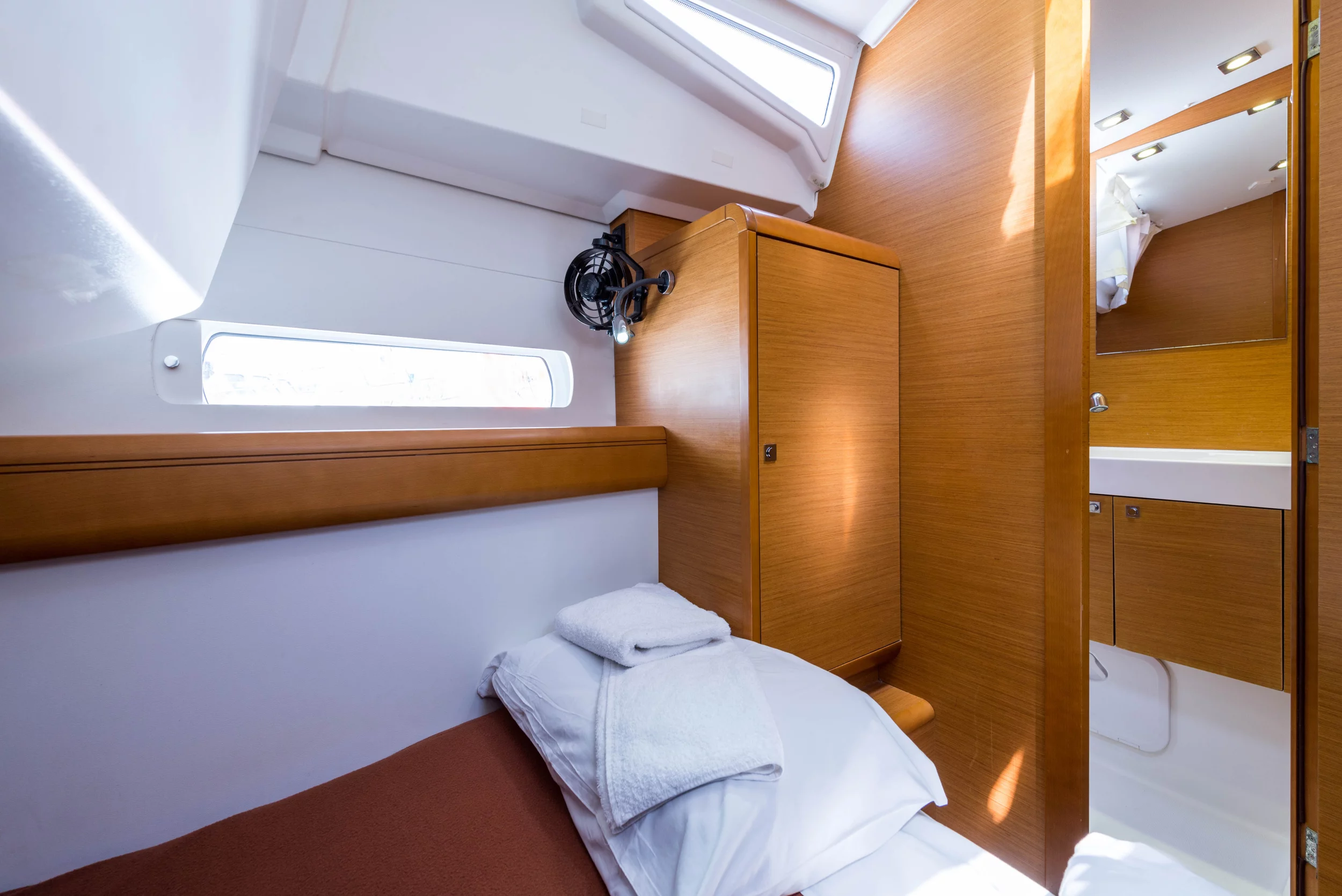 Jeanneau Sun Odyssey 469 (Vega)  - 37