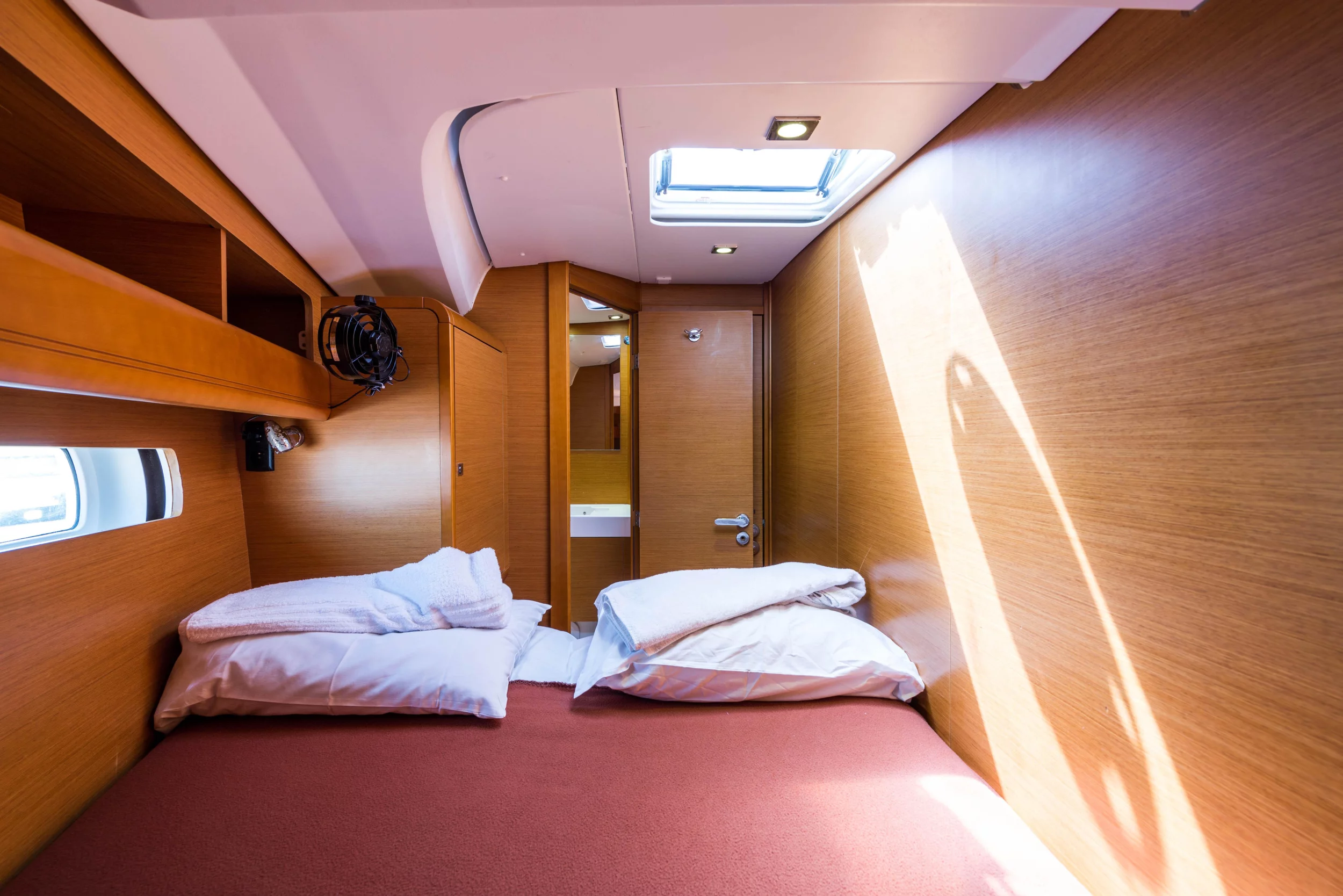 Jeanneau Sun Odyssey 469 (Vega)  - 9