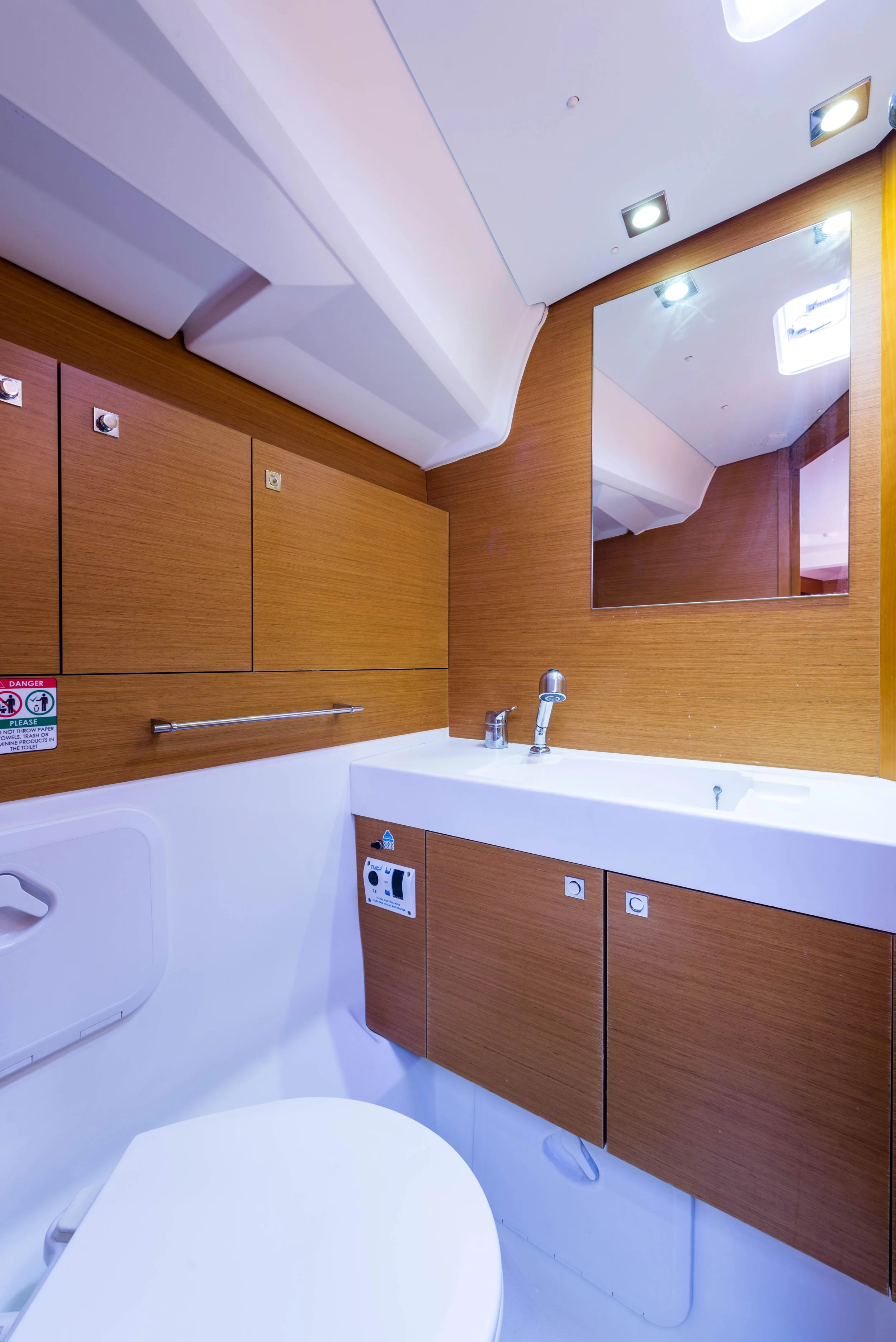 Jeanneau Sun Odyssey 469 (Vega)  - 27