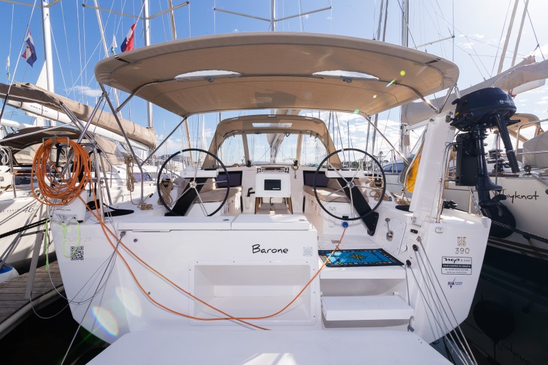 Photo #13 - Dufour 390 GL (Barone) in Sibenik - 8215