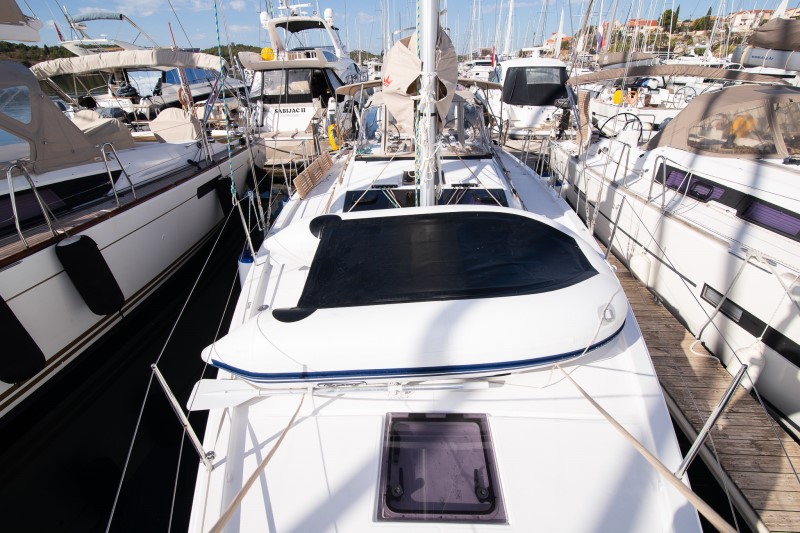 Photo #3 - Dufour 390 GL (Barone) in Sibenik - 8215