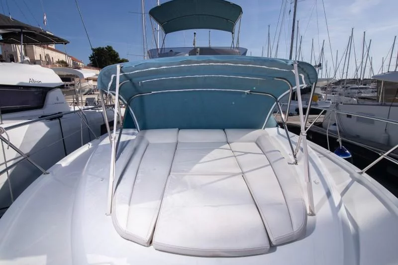 Beneteau Antares 36 (Capricorn) Antares 36 - 12