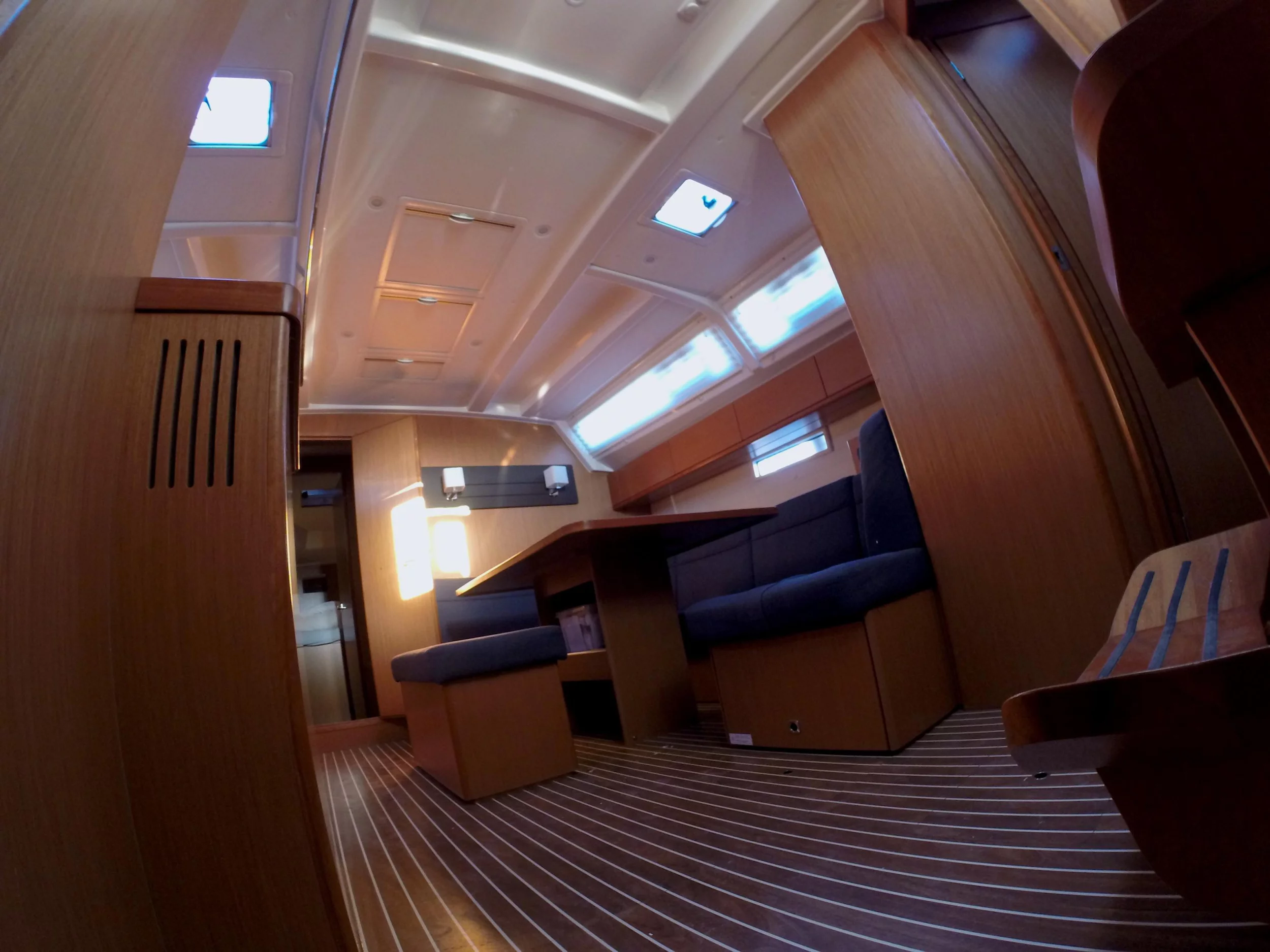 Bavaria Cruiser 46 (Elektra) Interior image - 7