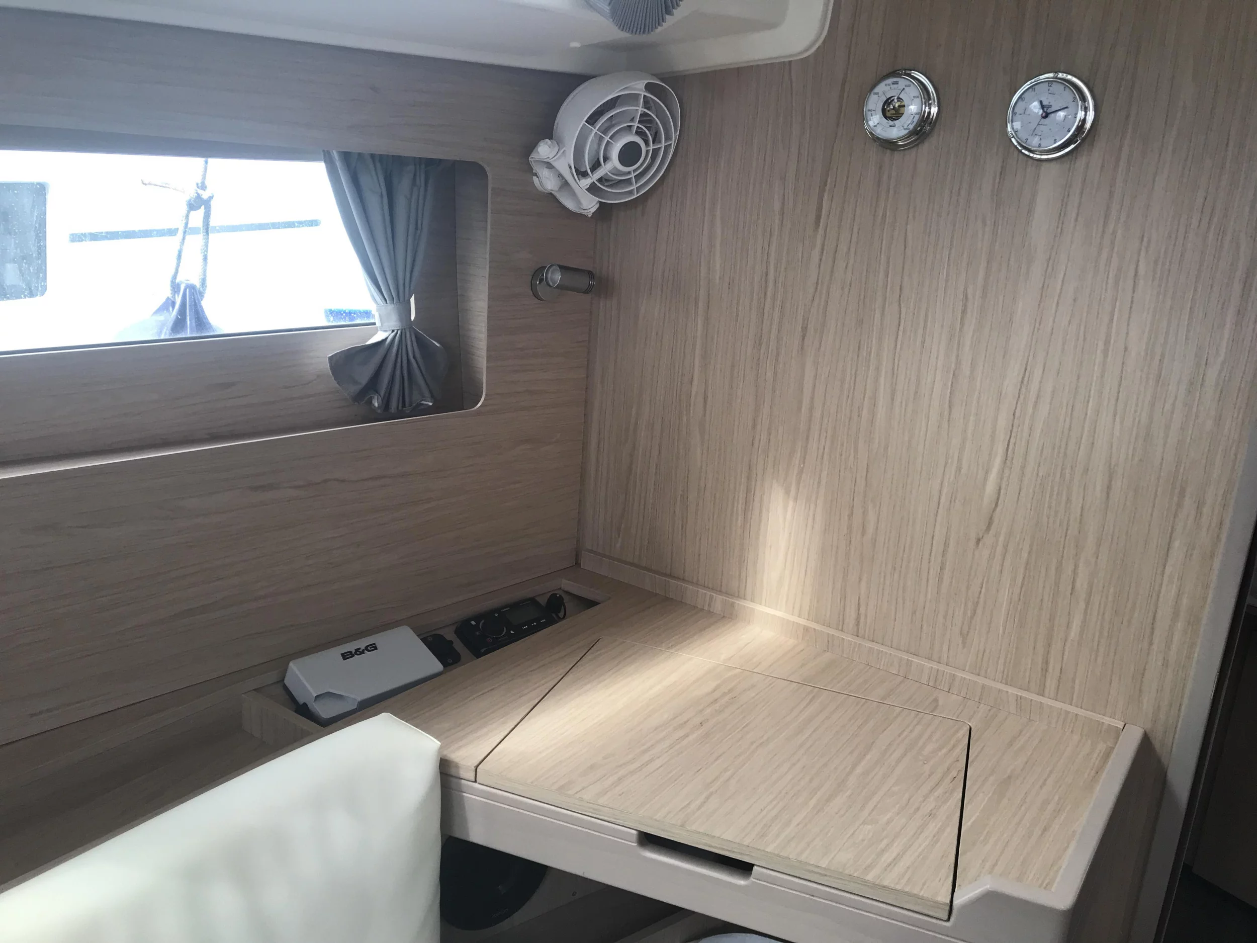 Oceanis 41.1 (Achemar)  - 12