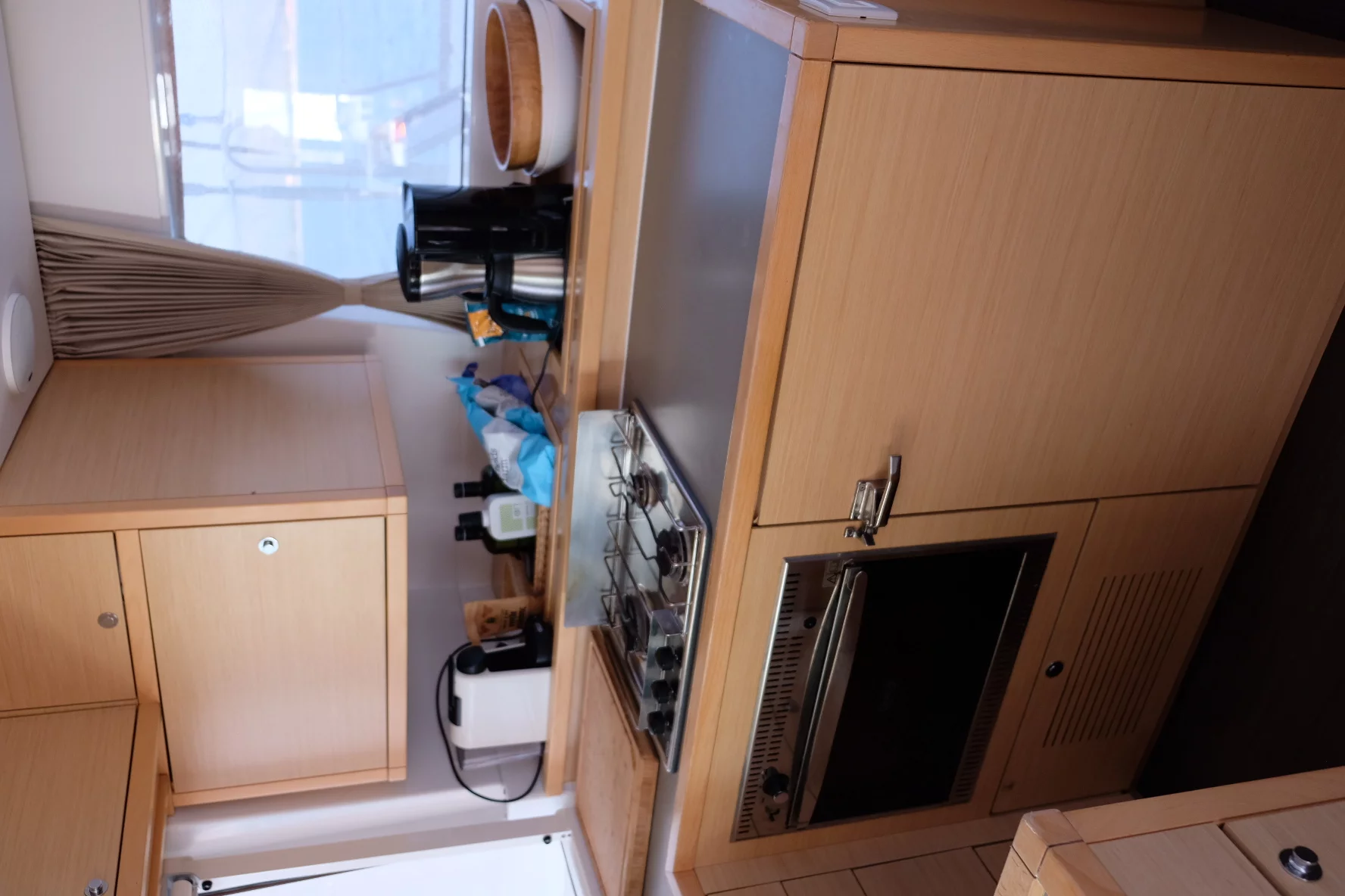 Lagoon 450 Fly (IRIS IV)  - 28