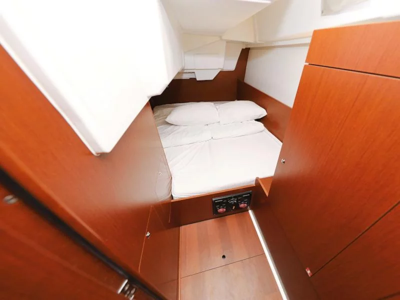 Oceanis 35.1 (IDILA)  - 18
