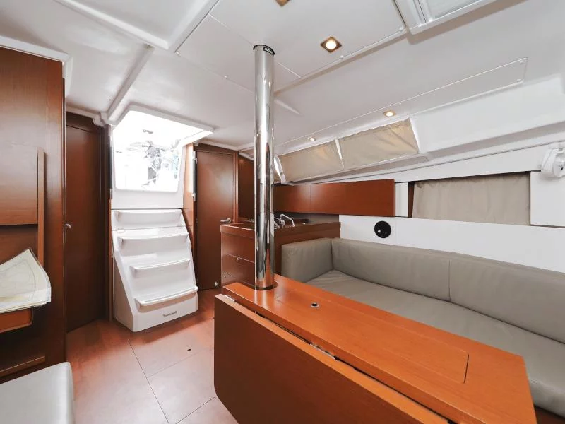 Oceanis 35.1 (IDILA)  - 32