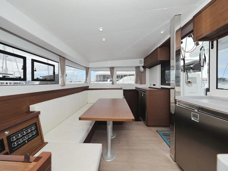 Lagoon 40 (2) (LANCELOT) Interior image - 18