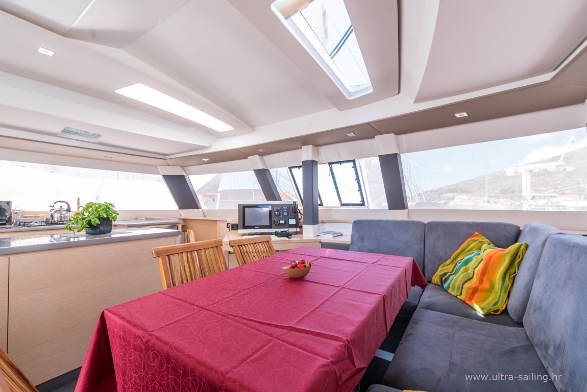 Photo #19 - Saba 50 (SABA 50 - AC and) in Split - 7737