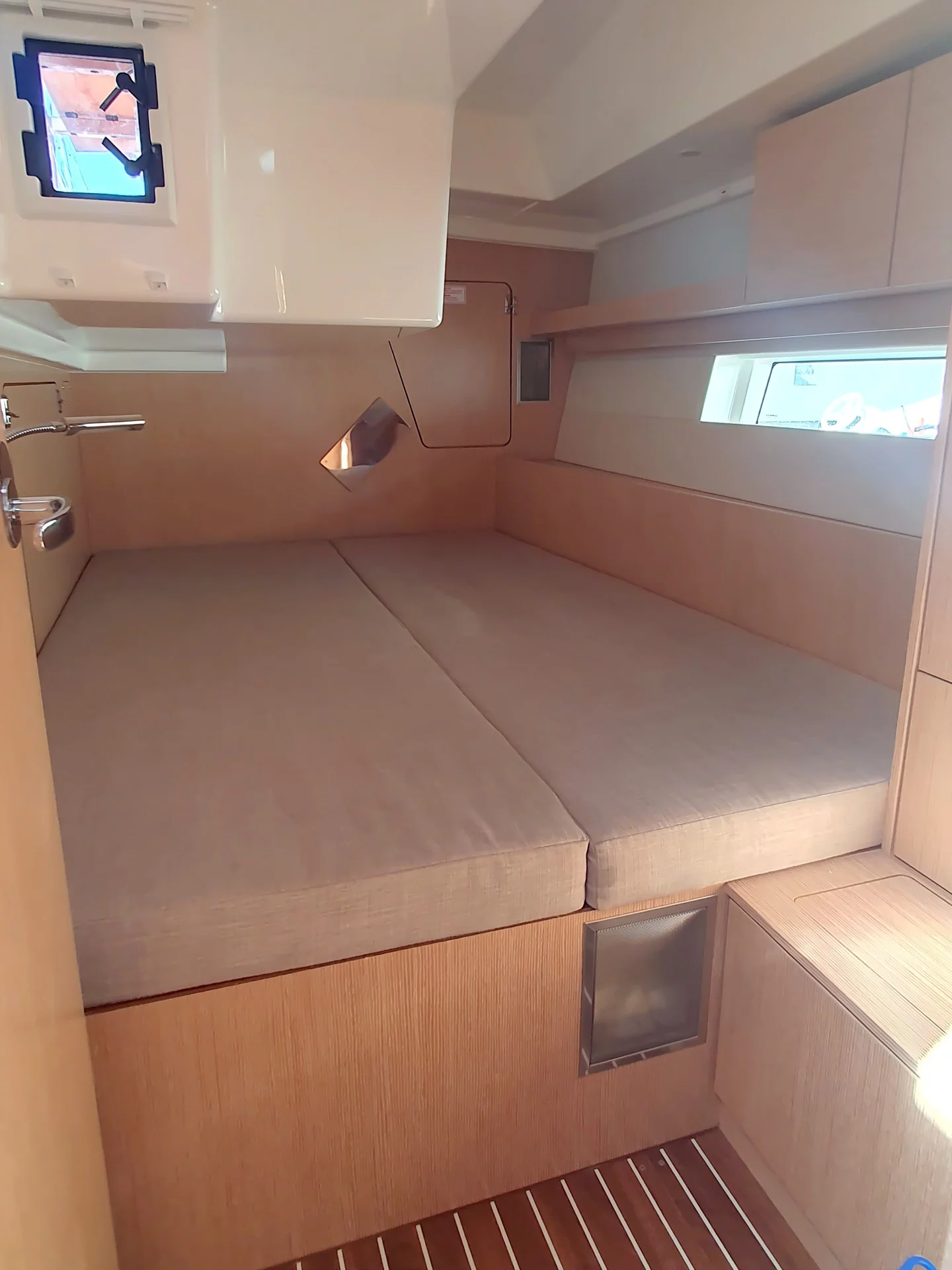 Bavaria C45 (Whisper)  - 13