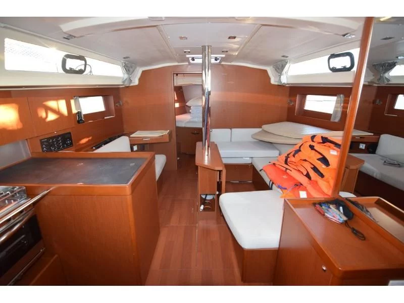 Oceanis 41.1 (BUGA) Interior image - 3
