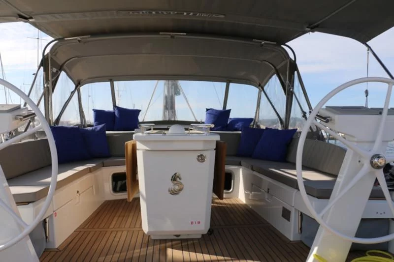 Oceanis 51.1 First Line (Pisces)  - 23