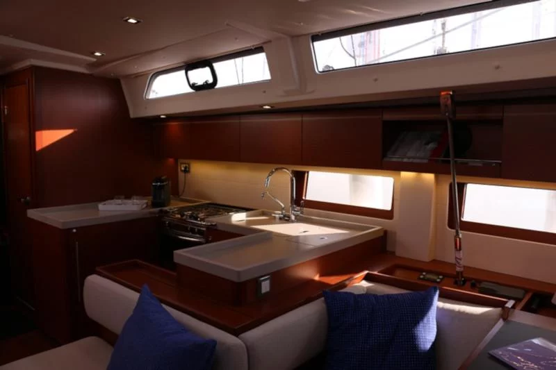 Oceanis 51.1 First Line (Pisces)  - 3