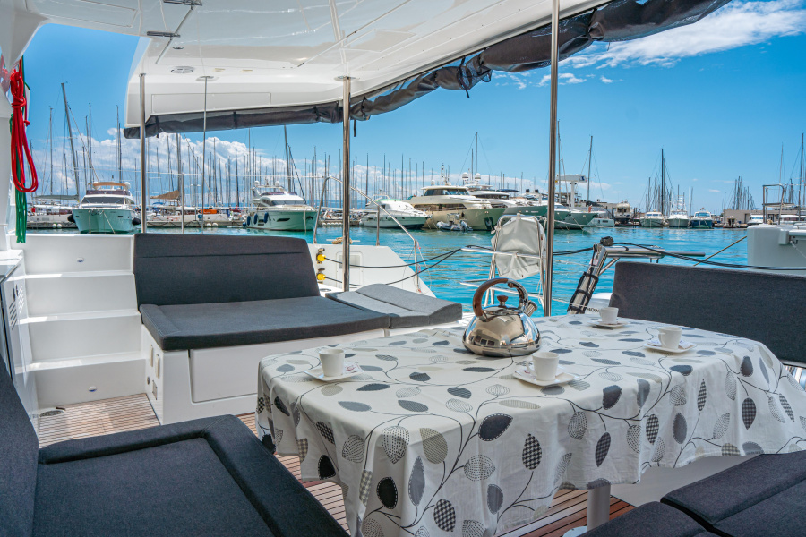 Photo #12 - Lagoon 450 F (WIDE DREAM) in Split - 8129