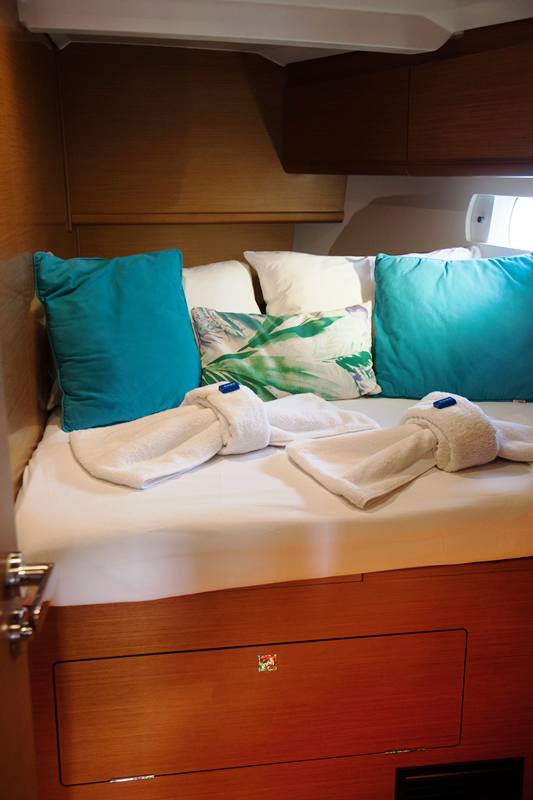 Sun Odyssey 519 - 5 cabs — photo 13