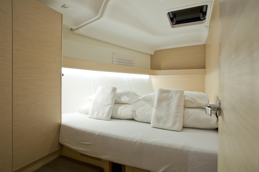 Photo #2 - Elan 50 Impression (4+1 cabins) (FRIENDS) in Trogir - 15011