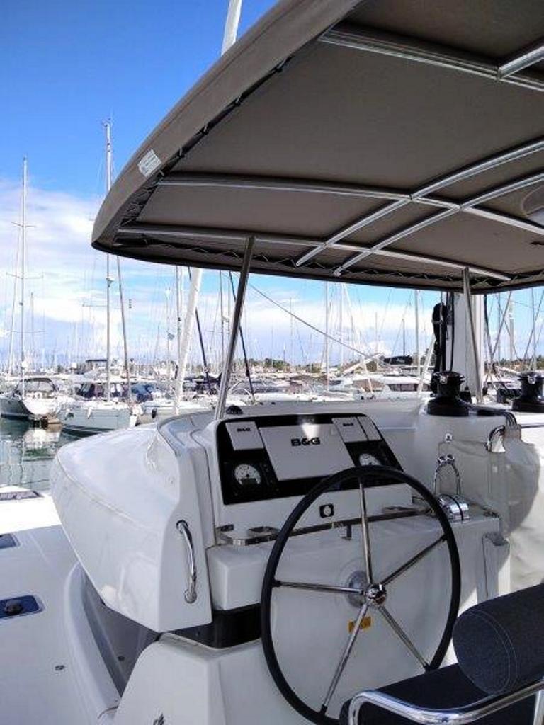 Lagoon 42 (4 dbl / 1 single ) — photo 3