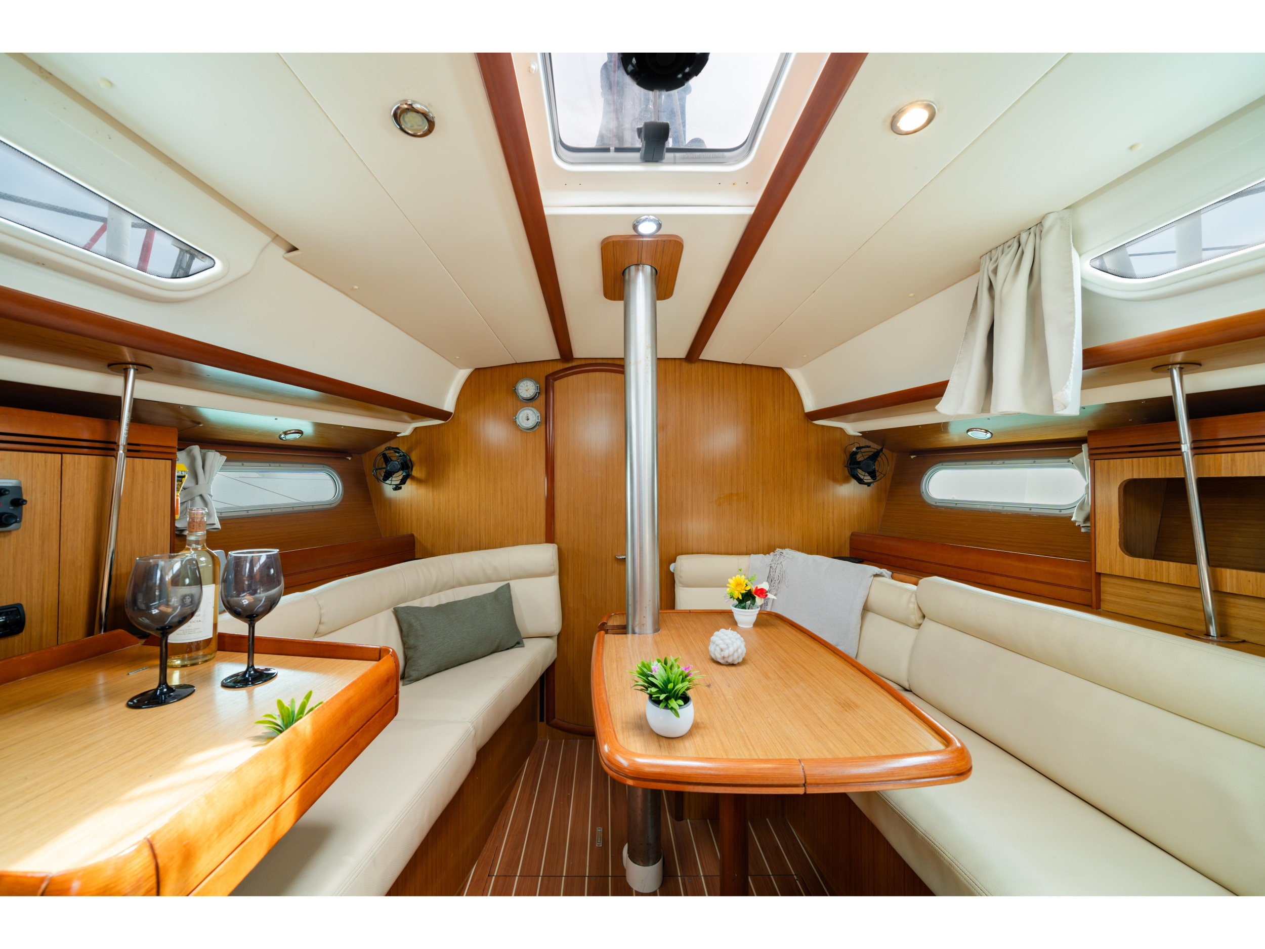 Sun Odyssey 36i — photo 1