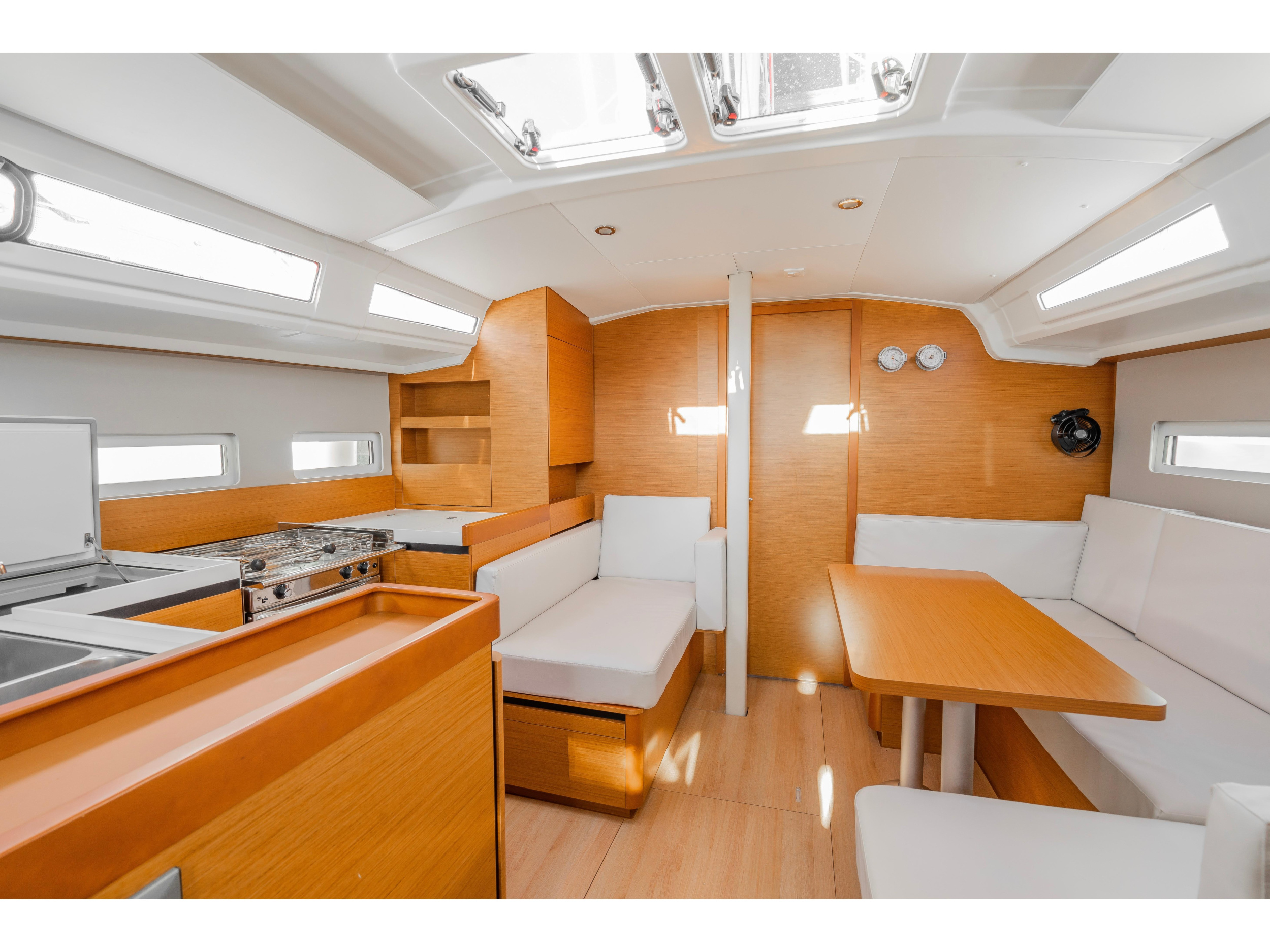 Sun Odyssey 410 — photo 4