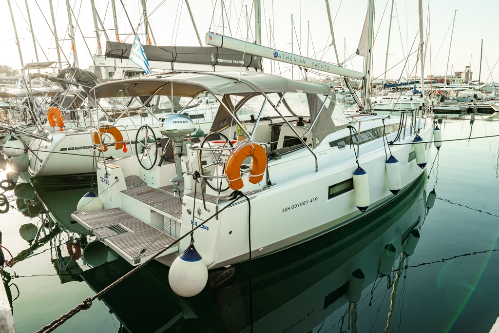 Sun Odyssey 410 — photo 3