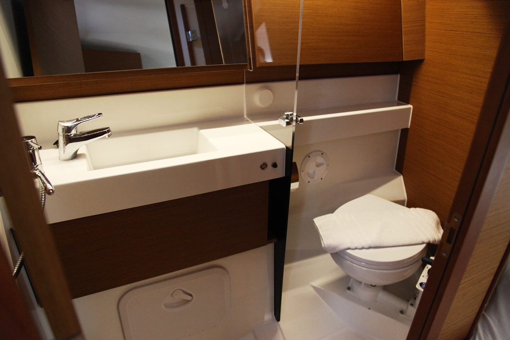 Sun Odyssey 410 — photo 14
