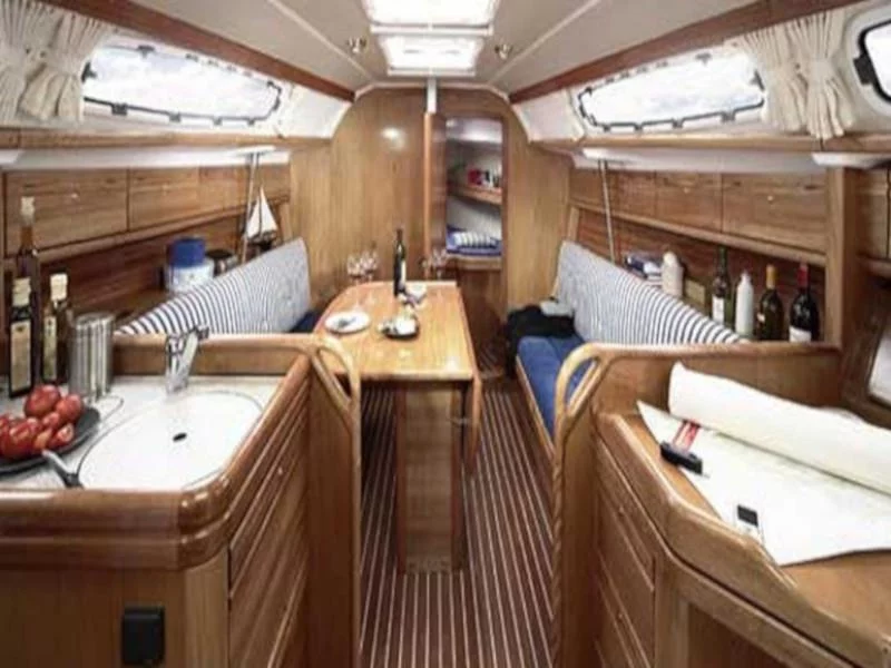 Sun Odyssey 32 i (REGINA IV) Interior image - 1