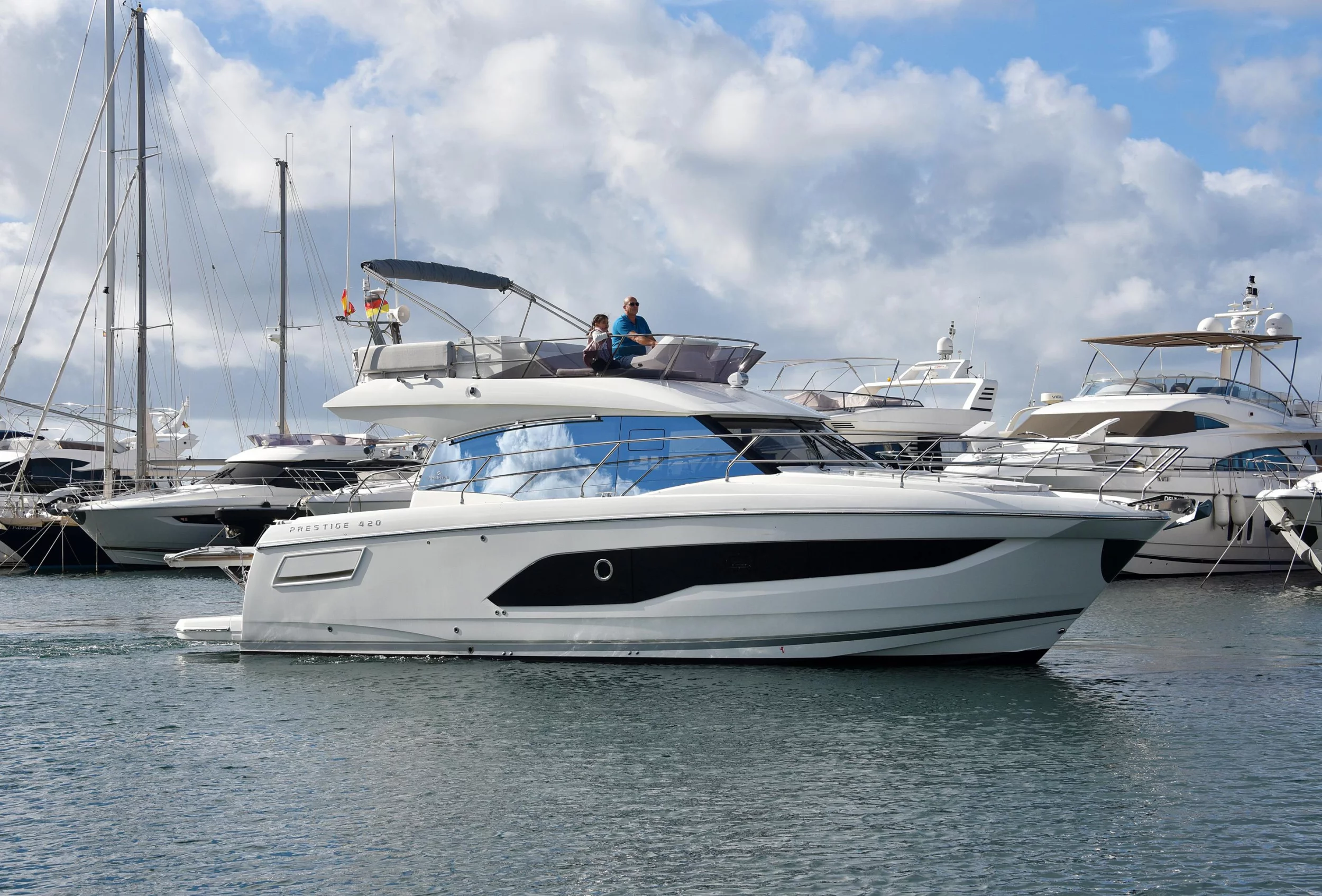 Prestige 420 New (My Love II)  - 14