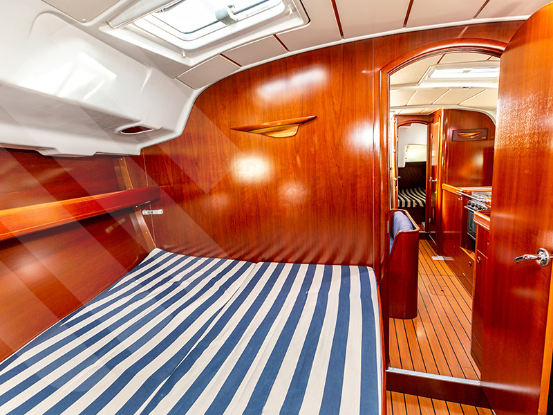 Photo #10 - Oceanis 411 (Touareg) in Marseille - 7800