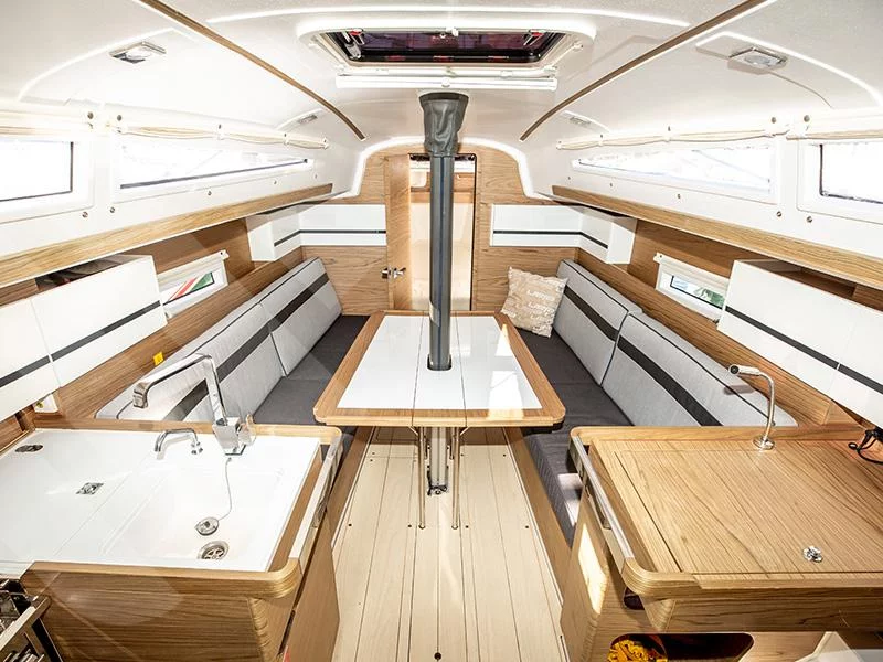 Elan S3 (Kind of Blue) Interior image - 8