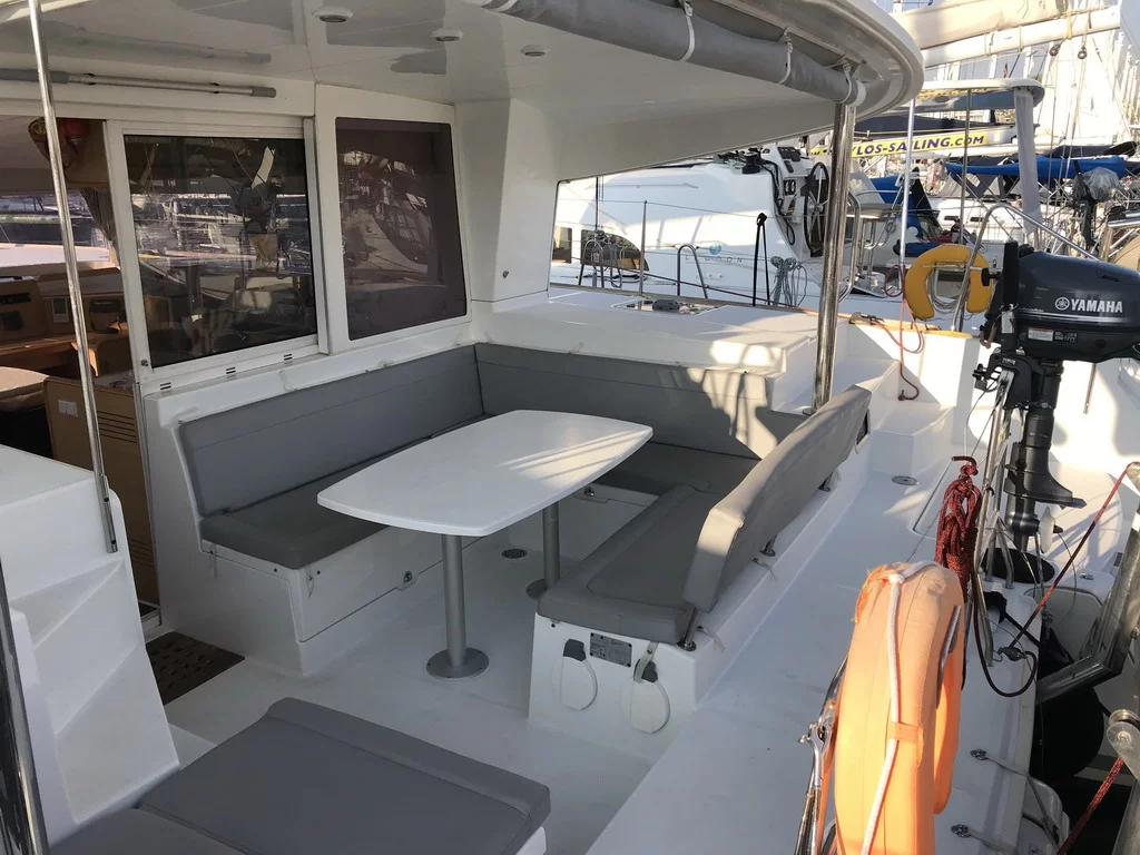 Lagoon 400 (Aurora)  - 6