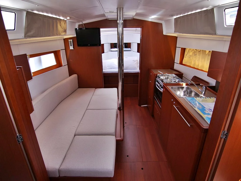 OCEANIS 38.1 BT (ARIELA) Interior image - 9