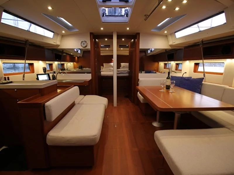 Oceanis 51.1 First Line (Pisces)  - 4