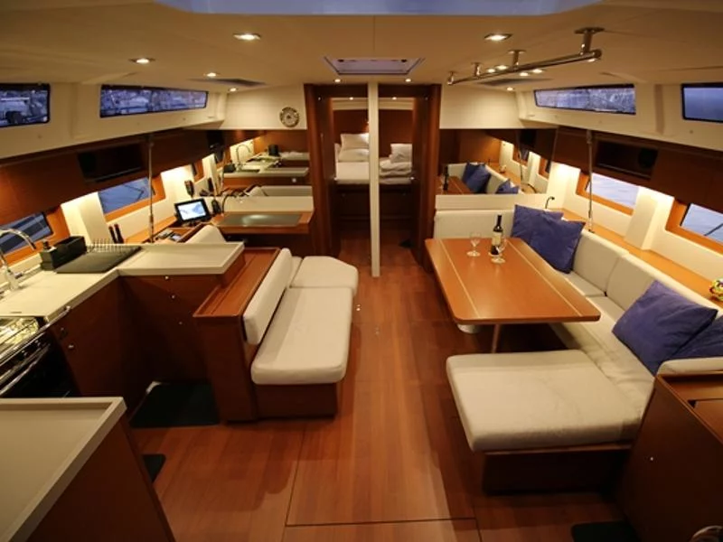 Oceanis 51.1 First Line (Pisces)  - 2