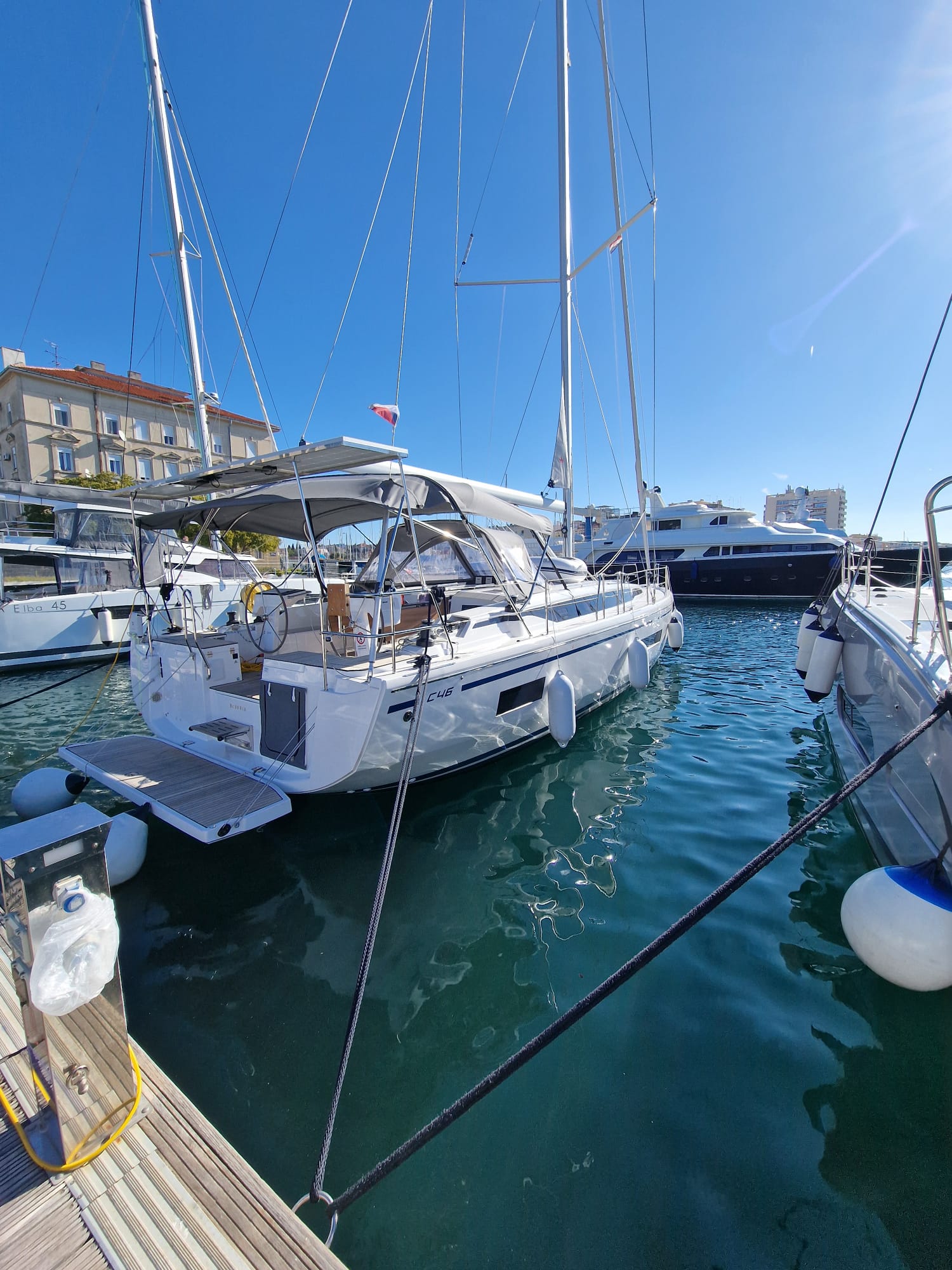 Bavaria C46 — photo 4
